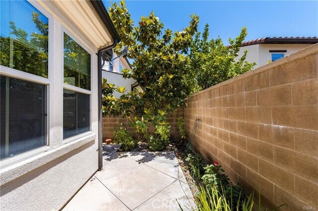 Building Photo - 38 Larkfield