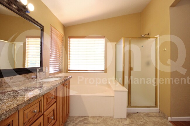 Building Photo - 10559 E Morning Star Dr