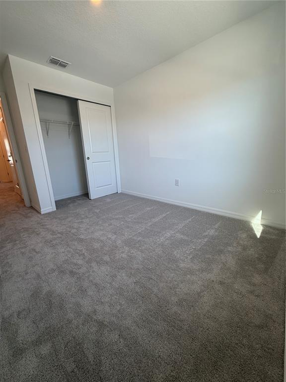 Building Photo - 2914 Canary Ave