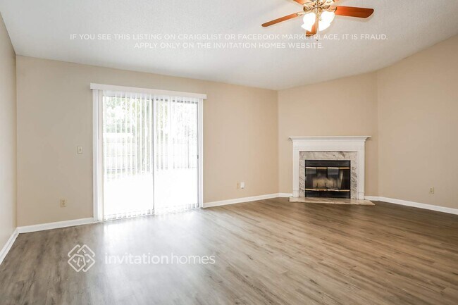 Building Photo - 1370 Pawnee St