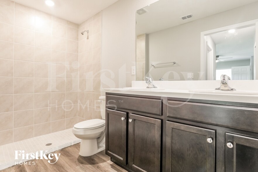 Building Photo - 20431 Mt Prospect Ave