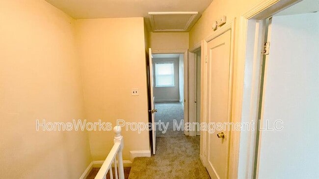 Building Photo - 4012 Clarks Ln