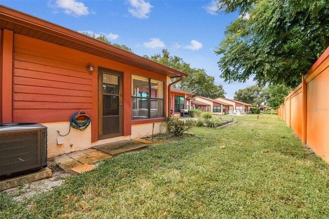 Building Photo - 7433 Greystone Dr