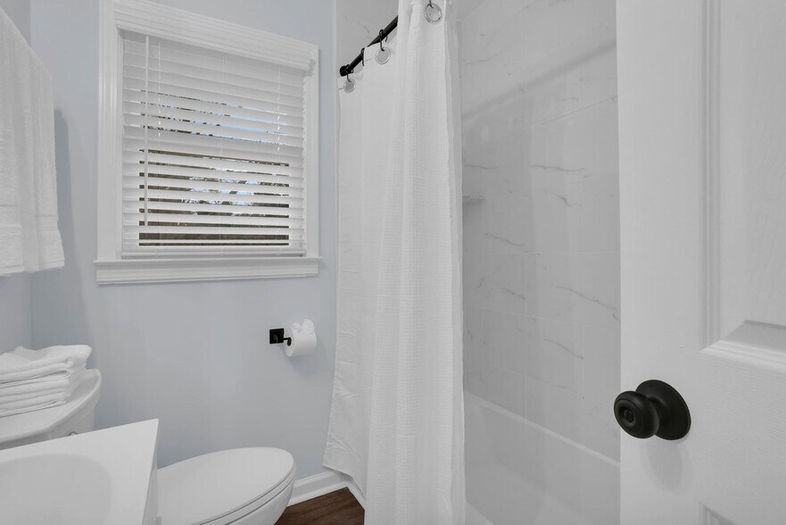 Building Photo - 610 S Georgetown Dr