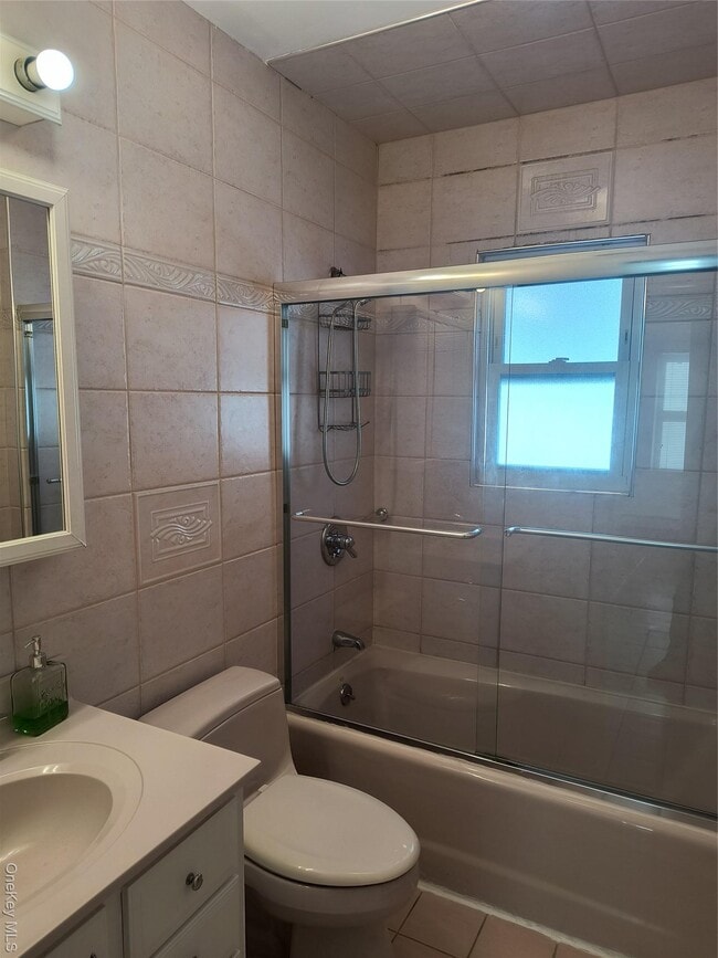 Building Photo - 25 July Walk