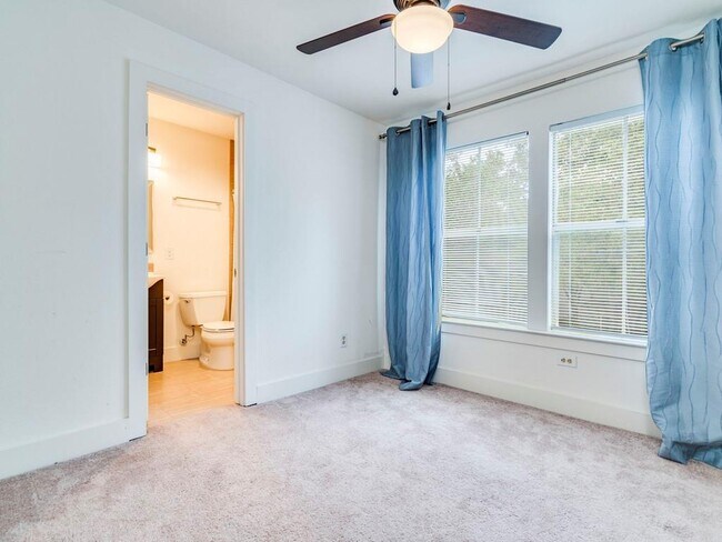 Building Photo - 6901 Old Quarry Ln