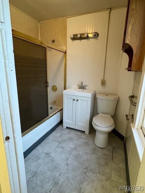 Building Photo - 221 Maple St