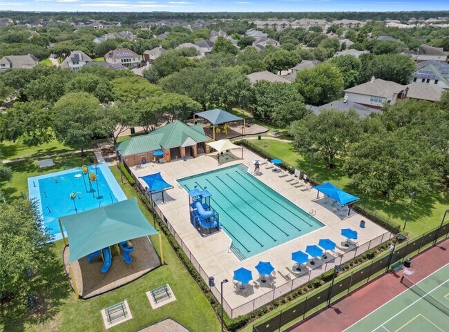 Building Photo - 21534 Oak Park Trails Dr