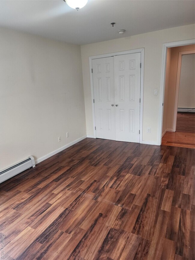 Building Photo - 632 Piermont Ave