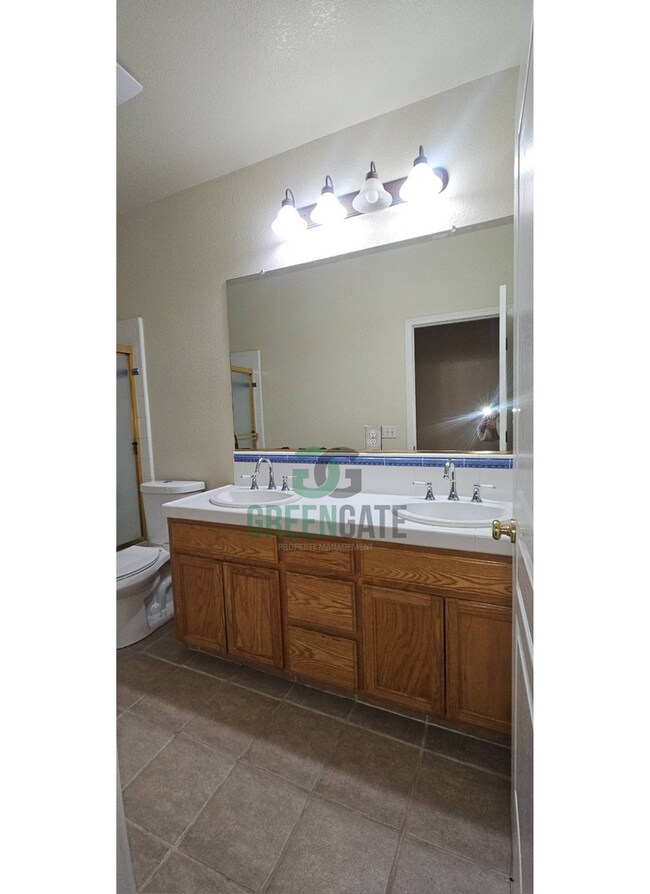 Building Photo - MOVE-IN SPECIAL 1/2 off 1st Months Rent!!! Spacious 4 Bedroom in Manteca!!! Ready