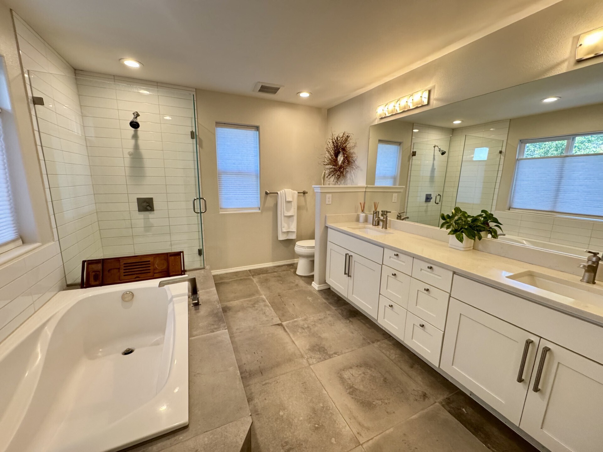 Primary Bath - 16205 SW Cameron Ct