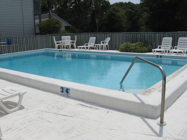 Building Photo - 259 Fenwick Dr