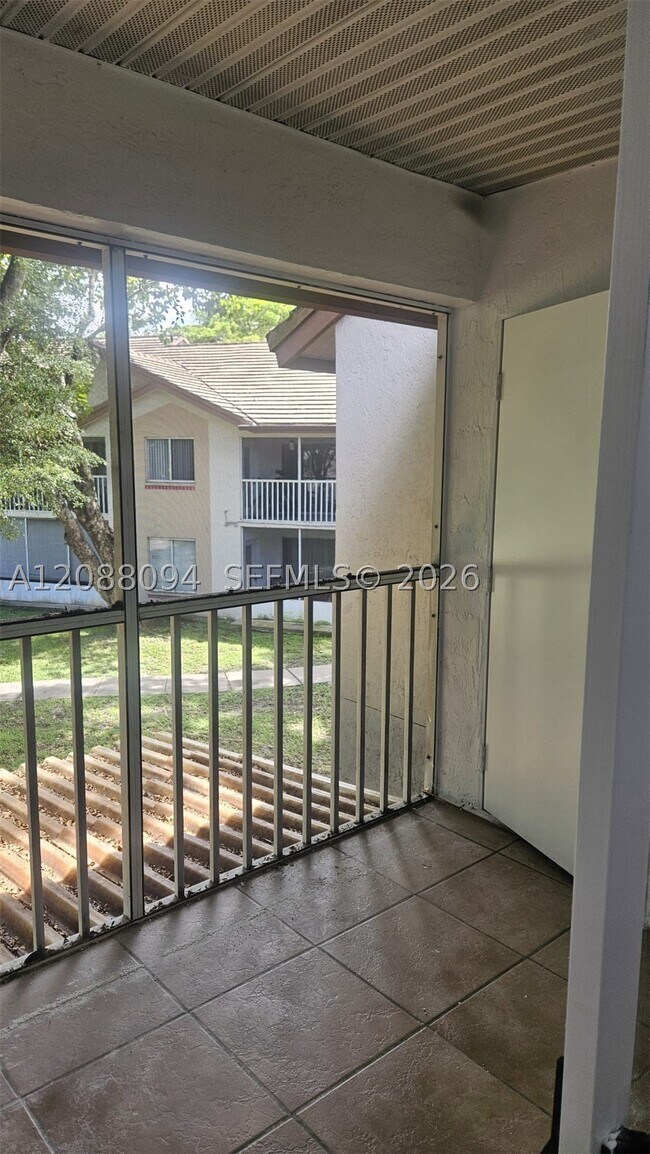 Building Photo - 13918 SW 91st Terrace
