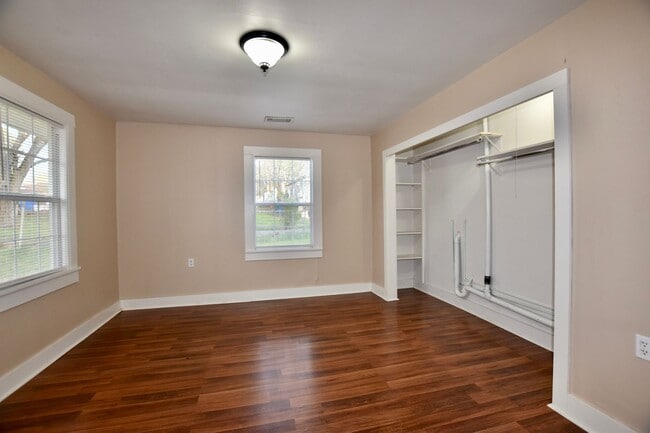 Building Photo - 1623 Texas St