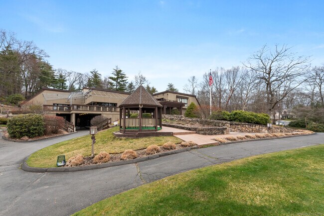 Building Photo - 50 Mallard Dr