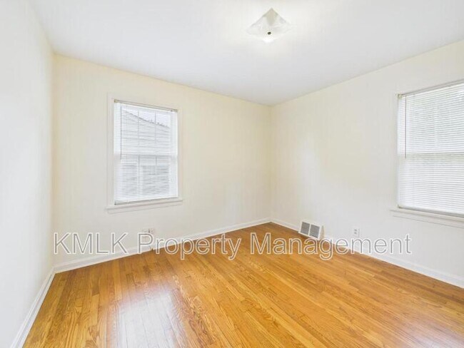 Building Photo - 2667 11th St