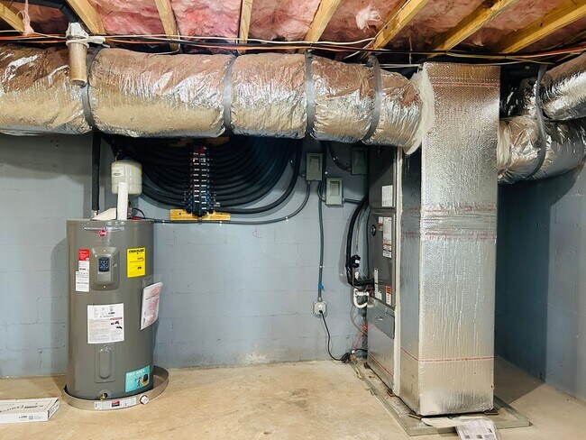 Building Photo - Stunning 4 bedroom 2.5 bath near Downtown Newnan! Must see!