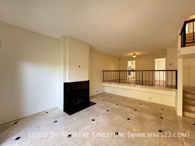 Building Photo - Stunning 3BD 2BA Townhome in Arcadia CA