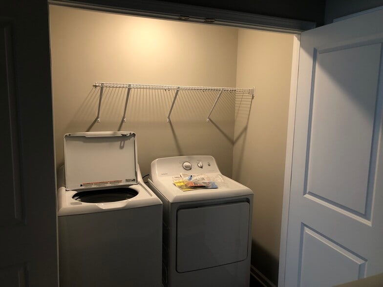 Washer & Dryer - 413 Carol Dr