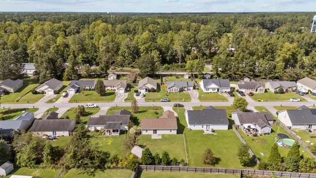 Building Photo - 131 Oakley Dr
