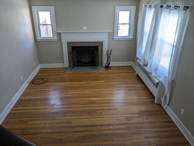 Building Photo - 120 Delmont St