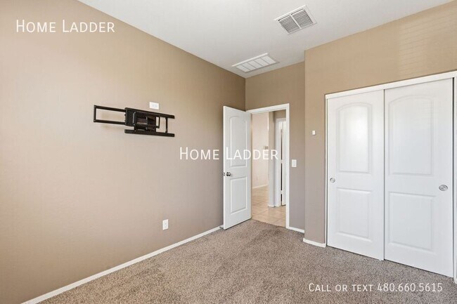 Building Photo - 37844 W Amalfi Ave