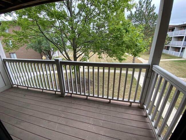 Building Photo - 125 S Gregory St