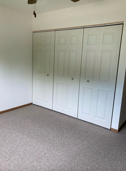 Building Photo - 440 3rd St SE