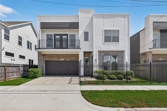Building Photo - 1806 Schweikhardt St