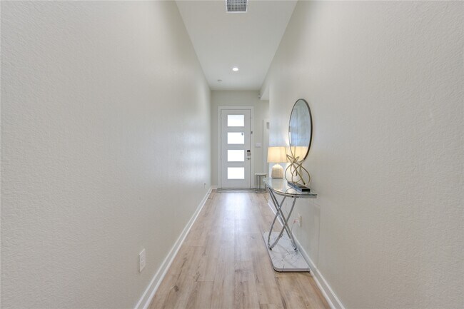 Building Photo - 22534 Petrizzi Ln