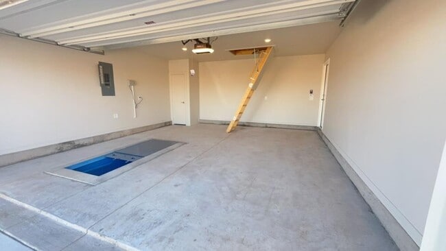 Building Photo - 2228 NW 170th St