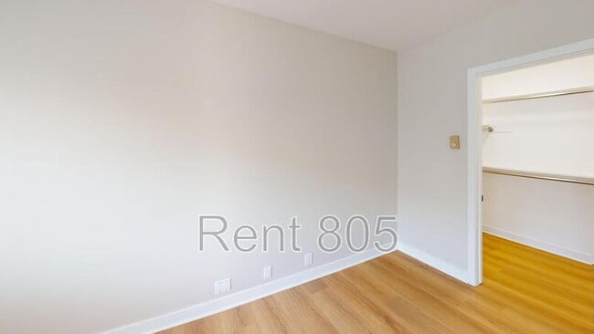 Building Photo - 309 E Surfside Dr