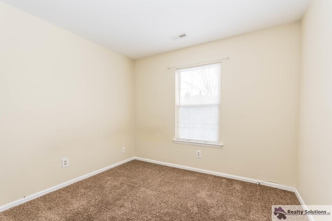 Building Photo - 514 Cascade Ct