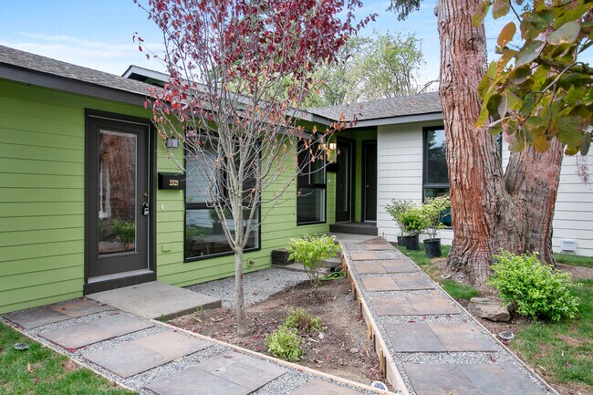 Building Photo - 2321 Ellis St