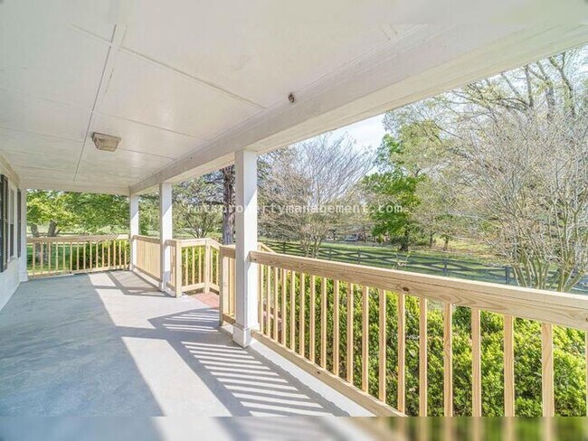 Building Photo - 7680 Jefferson River Rd