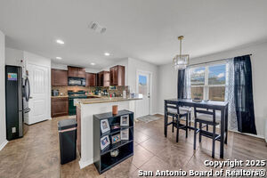 Building Photo - 335 Kildeer Creek