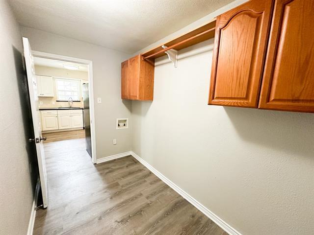 Building Photo - 6461 Danbury Ln