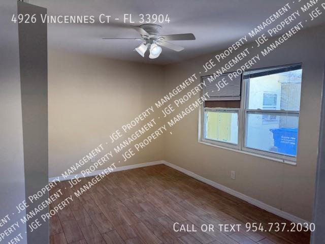 Building Photo - 4926 Vincennes Ct