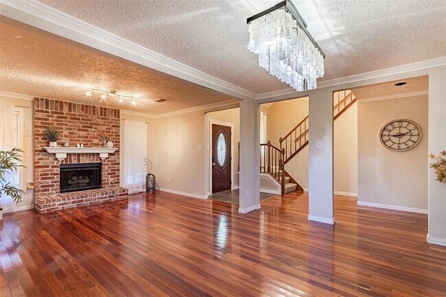 Building Photo - 20307 Hampshire Rocks Dr