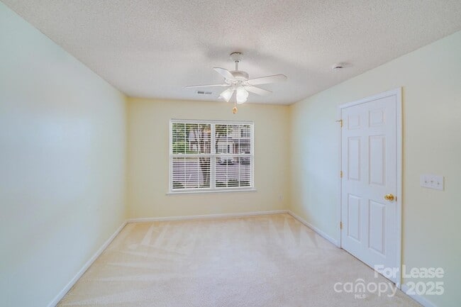 Building Photo - 15021 Deshler Ct