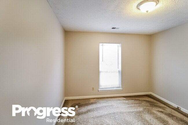 Building Photo - 2468 Mistletoe Ln SW