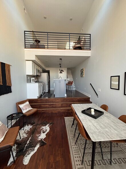 Building Photo - 1220 Lecount St