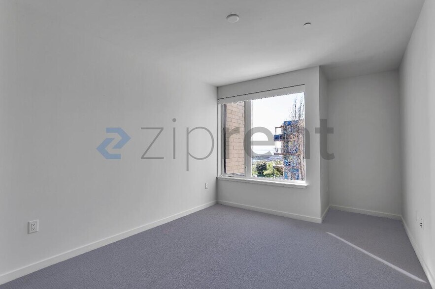 Building Photo - 52 Innes Ct