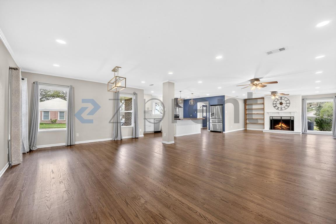 Building Photo - 1610 N Ave