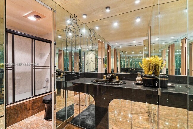 Building Photo - 11111 Biscayne Blvd