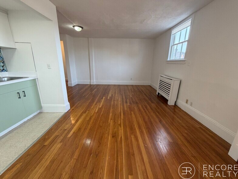 Building Photo - 24 Mt Vernon St