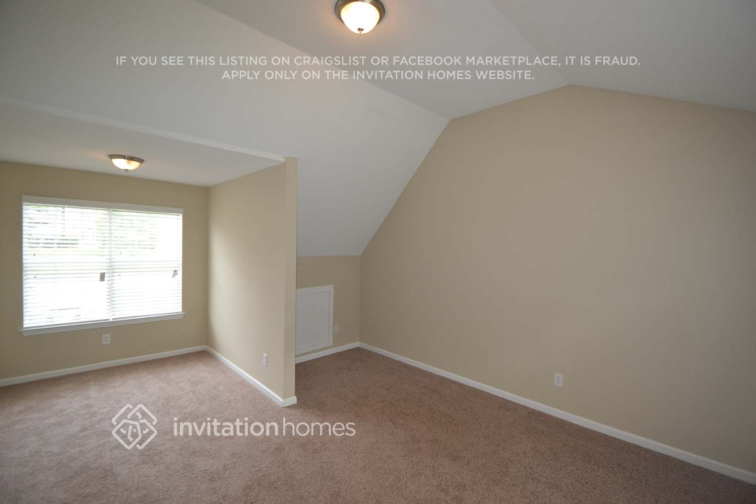 Building Photo - 6058 Pavestone Dr SW