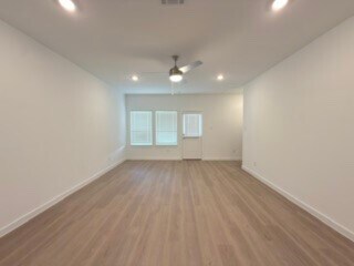 Building Photo - 1506 Splashing Wave Dr