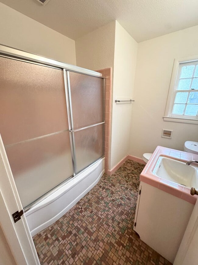 Building Photo - 1505 54th St