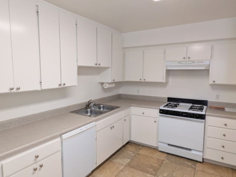 Building Photo - 350 Chestnut Ave